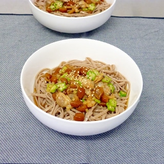 なめことあさりの冷やし蕎麦